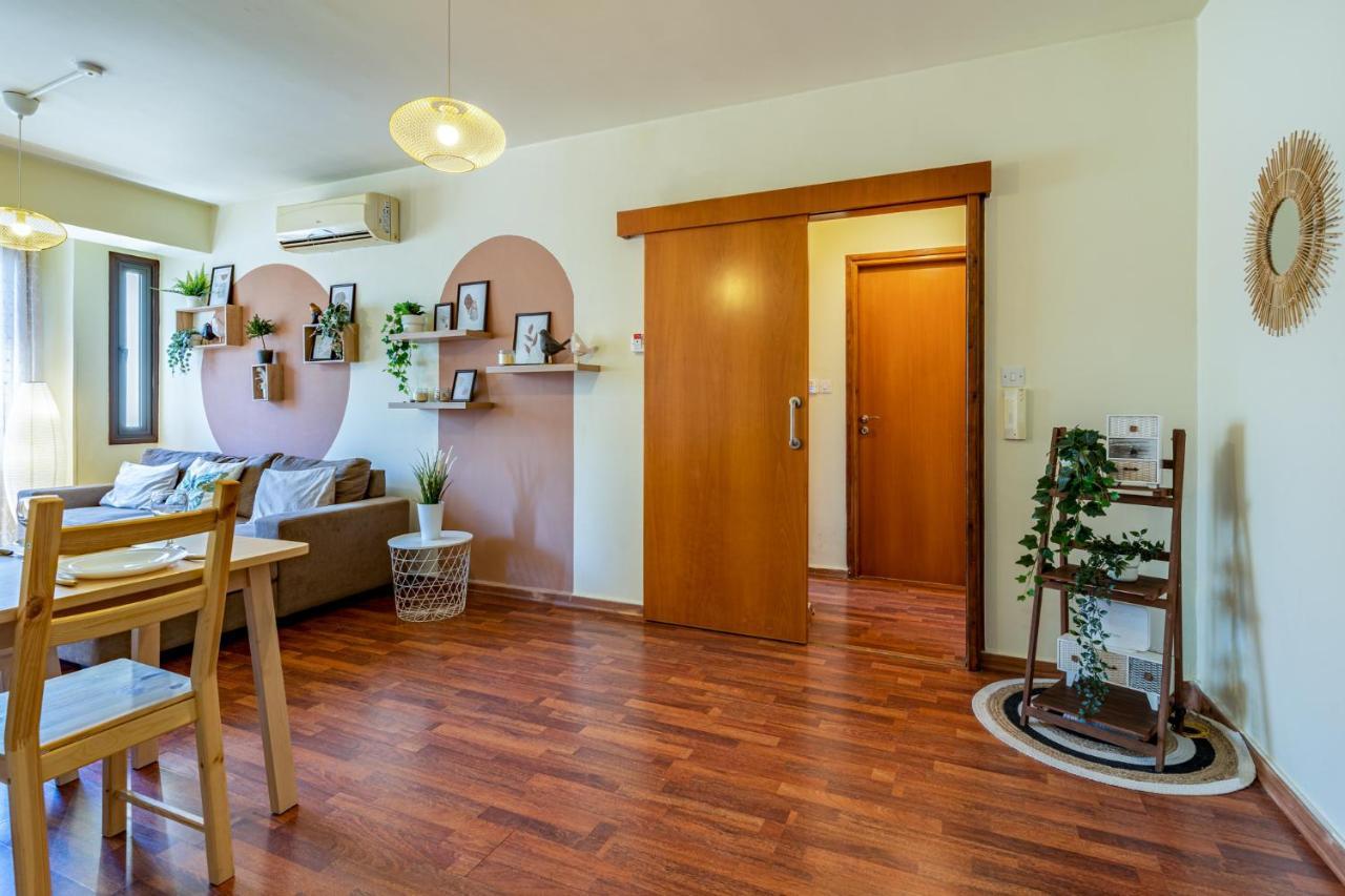Celine'S 2 Bedrooms Apartment In Larnaca Center Exterior photo